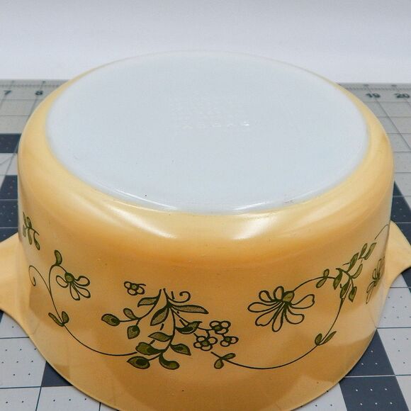 Pyrex Shenandoah Casserole Baking Dish 474-B Yellow W/Lid Green Floral 1.5 Liter - Picture 13 of 15